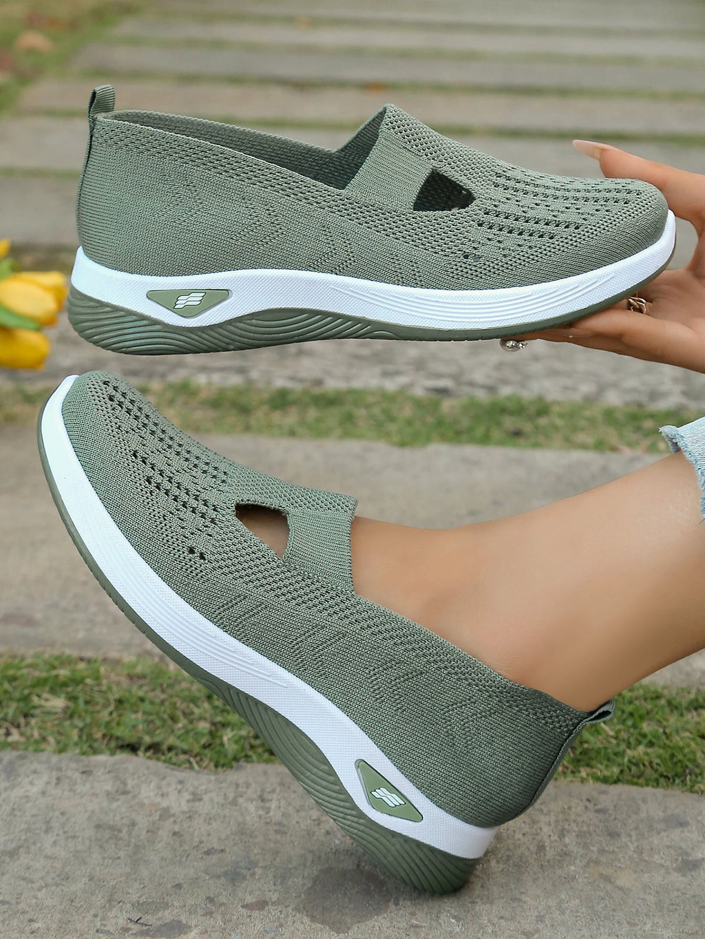Women's shoes, women's sports shoes, summer flying woven mesh soft sole breathable sports shoes