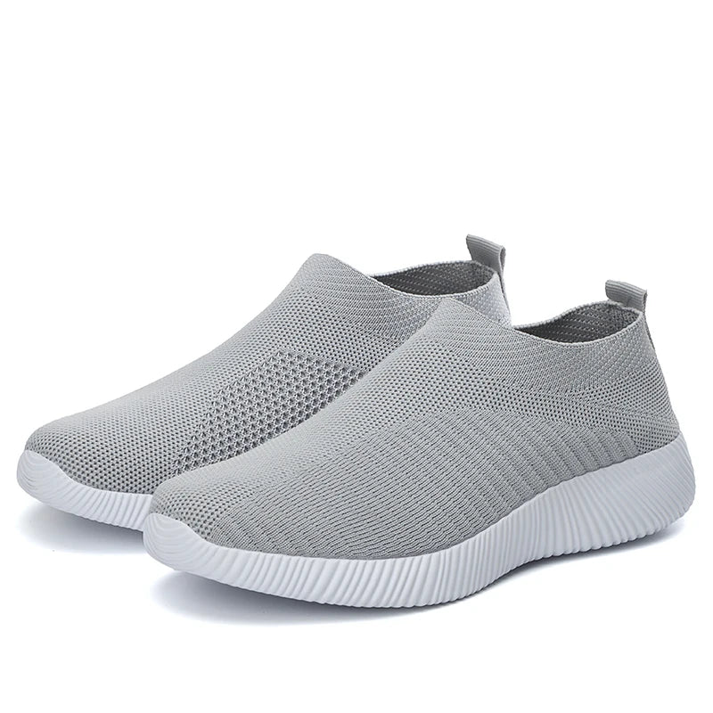 Moipheng 2023 Women Sneakers Vulcanized Shoes Sock Sneakers Women Summer Slip On Flat Shoes Women Plus Size Loafers Walking Flat