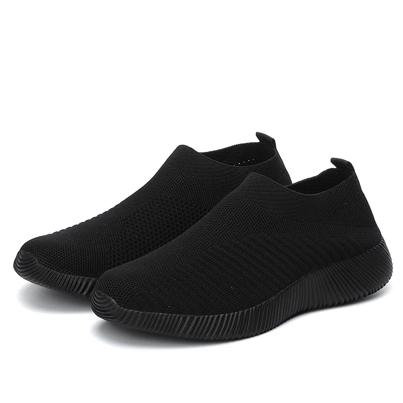 Moipheng 2023 Women Sneakers Vulcanized Shoes Sock Sneakers Women Summer Slip On Flat Shoes Women Plus Size Loafers Walking Flat